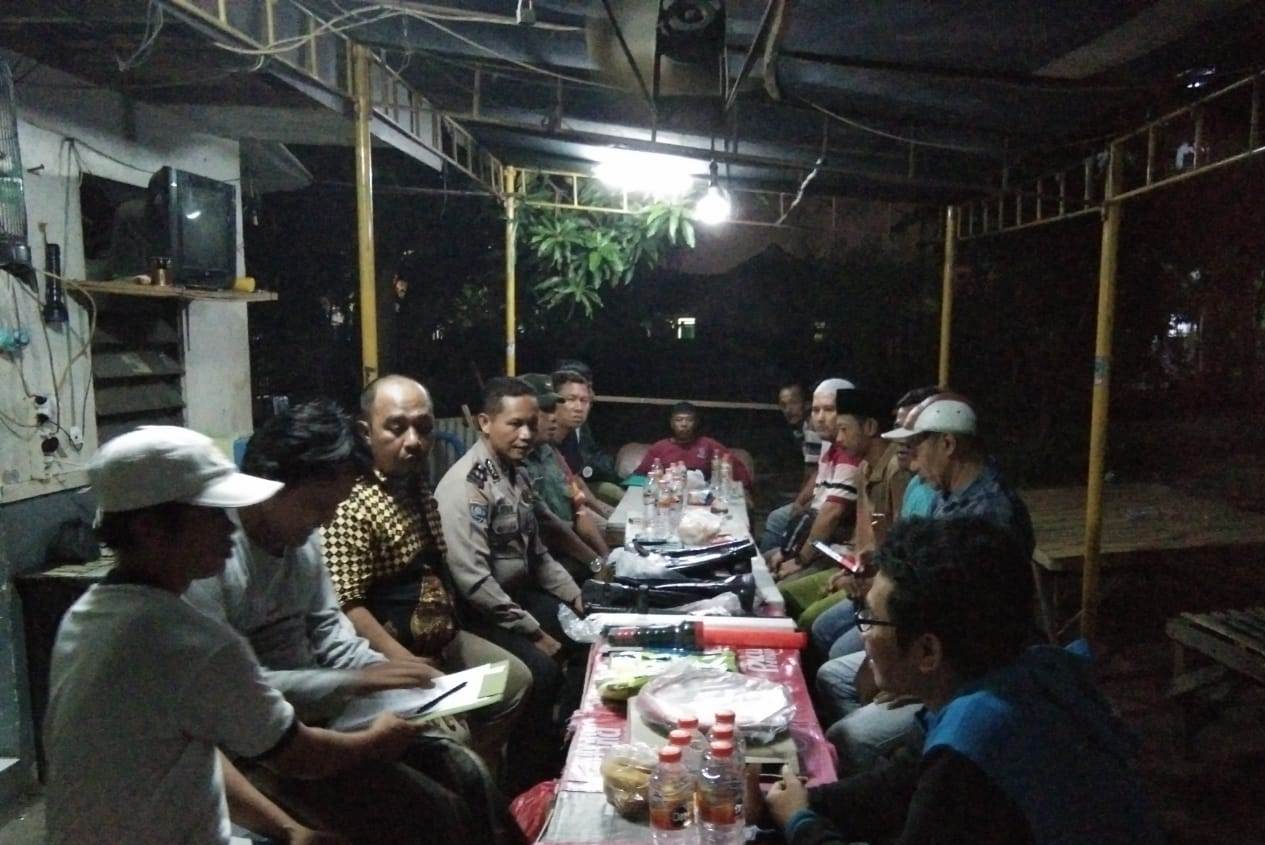 Babinkamtibmas Takal Kedinding Ingatkan Warga Untuk Tidak Konvoi Sambut Tahun Baru