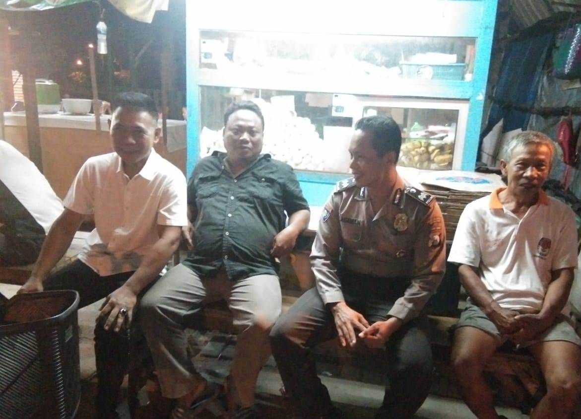 Cegah Curanmor, Babinkamtibmas Takal Kedinding Himbau Warga Pasang Gembok Untuk Sepeda Motor