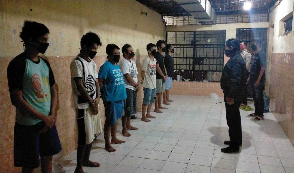 Polsek Krembangan Cegah Tahanan Melarikan Diri Melalui Pengecekan Pagi & Malam