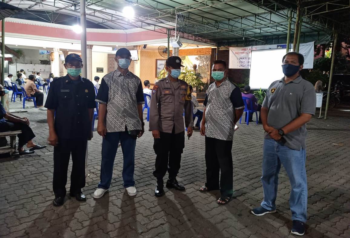 Polsek Kenjeran Lakukan Pengamanan Kebaktian Malam Paskah