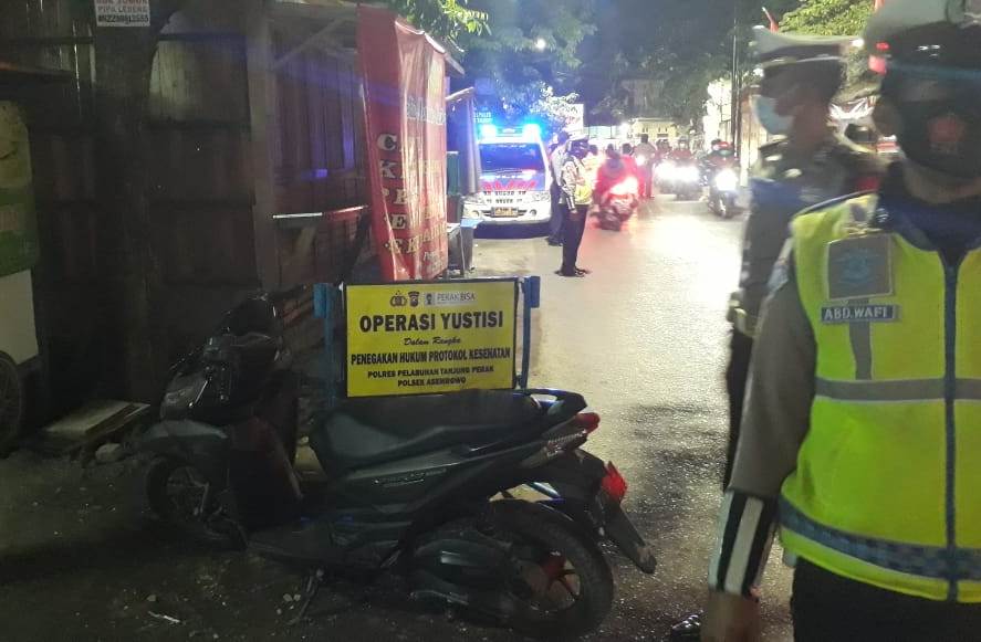 Polsek Asemrowo Gelar Razia Masker, Putus Penyebaran Covid-19
