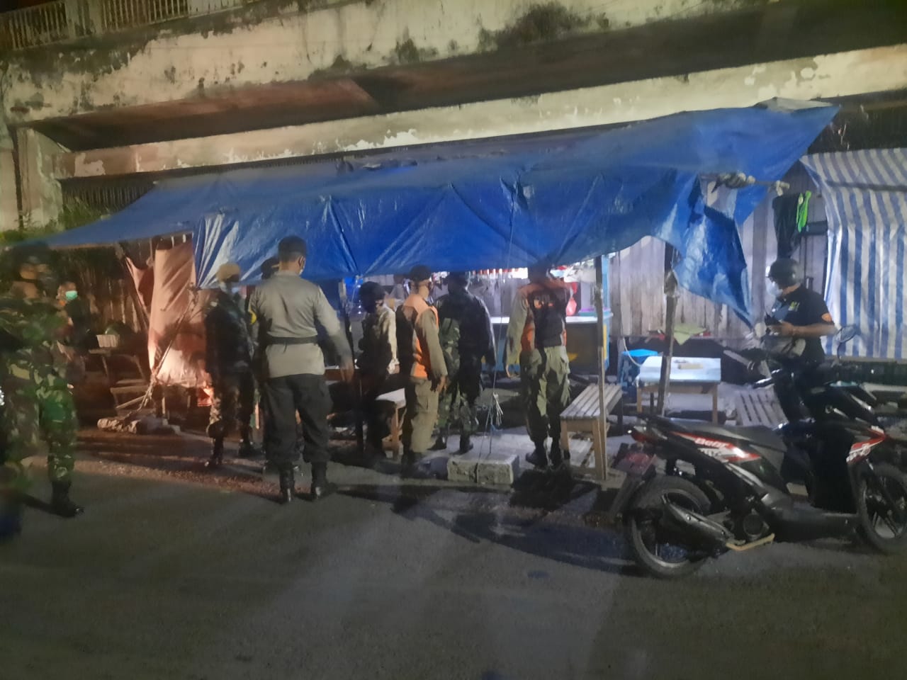 Polsek Pabean Cantikan Gelar PPKM Darurat Bareng Instansi Samping, Sasar Warung & Toko Secara Mobile