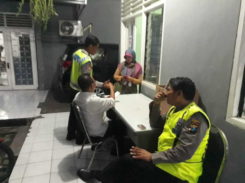 Polsek Pabean Cantikan Lakukan PAM Kotak Suara di Kantor Kecamatan