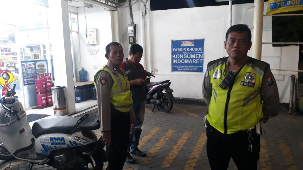 Polsek Semampir Gelar Patroli Malam di Mini Market