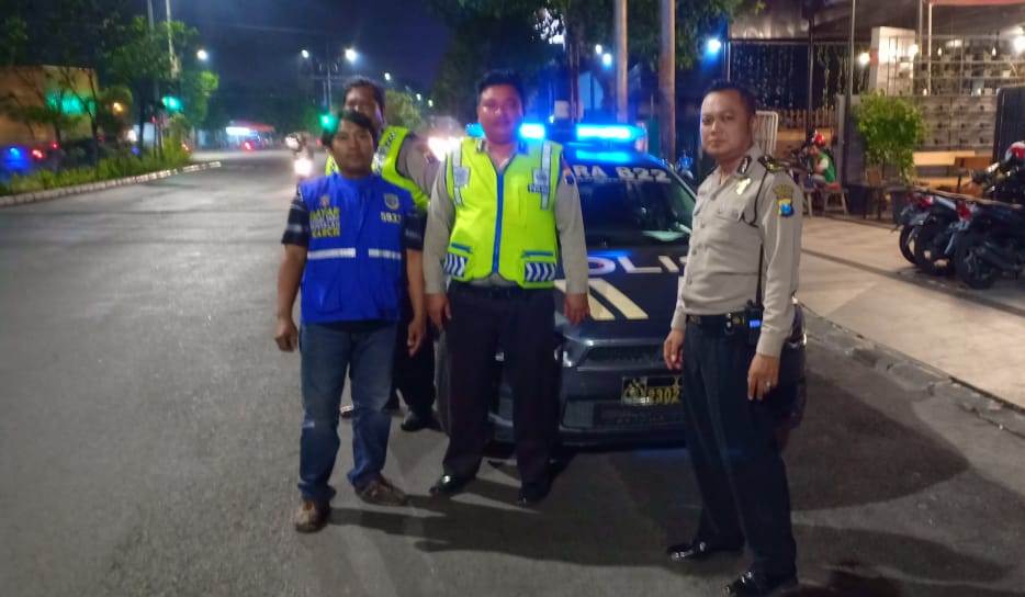 Gelar Patroli Mobile, Polsek Krembangan Beri Jaminan Rasa Aman Kepada Masyarakat