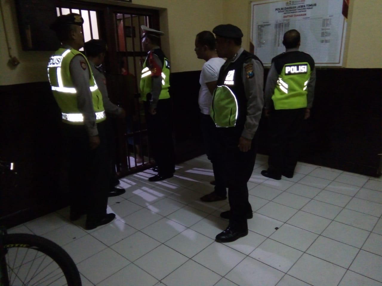 Antisipasi Tahanan Kabur, Polsek Pabean Cantikan Lakukan Pengecekan Rutin