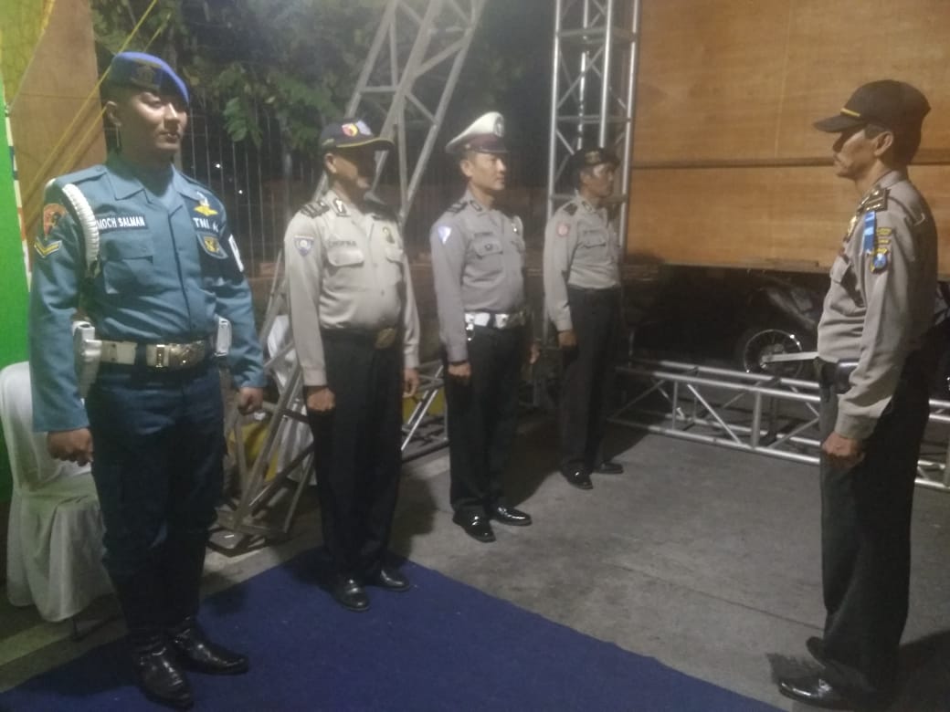 Polsek Kenjeran Tetap Fokus Lakukan Pengamanan Mudik Lebaran Bersama TNI