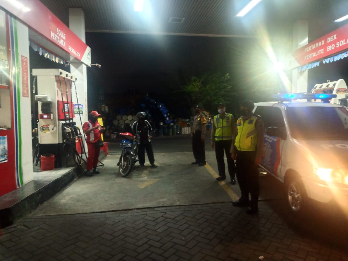 Polsek Pabean Cantikan Patroli Malam di SPBU, Antisipasi Kerawanan