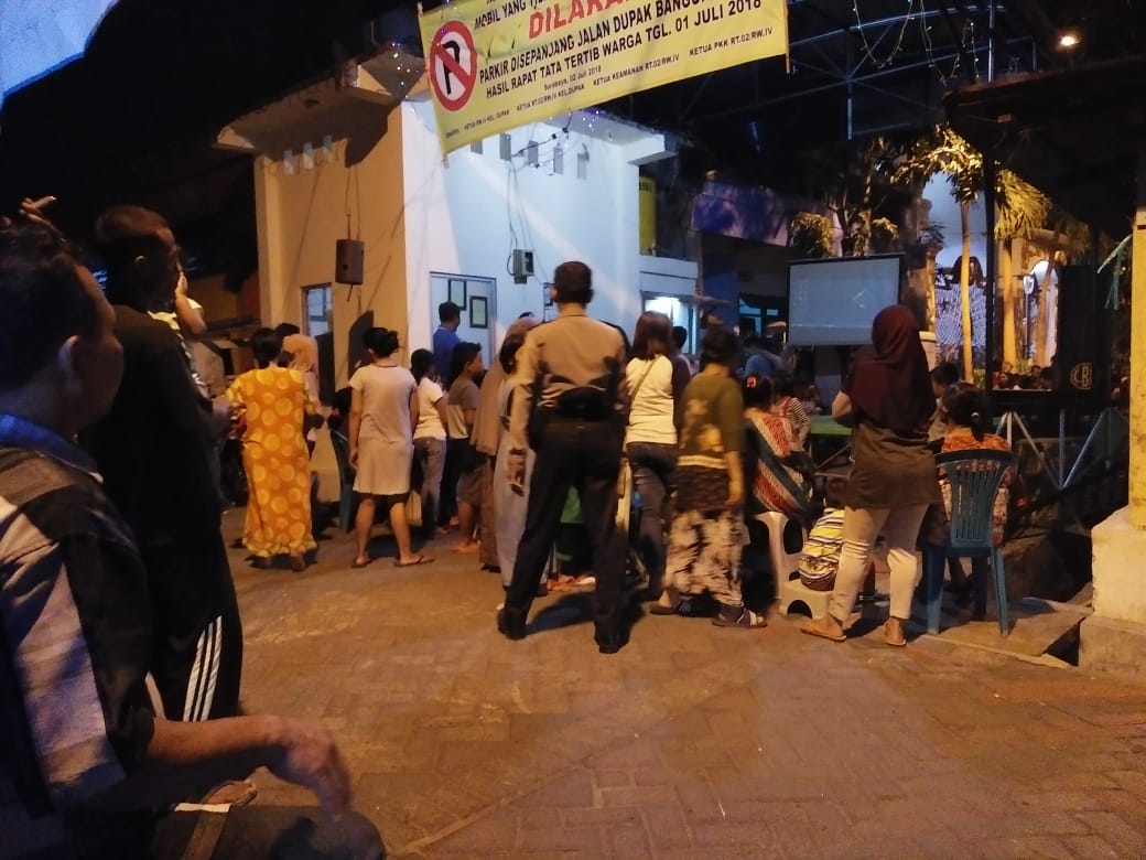 Antisipasi Kriminalitas, Polsek Krembangan Pantau Pelaksanaan Lomba Karaoke