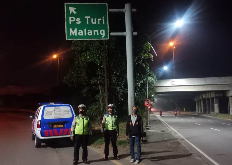 Polsek Asemrowo Gelar Patroli Mobile Antisipasi Kriminalitas Jalanan