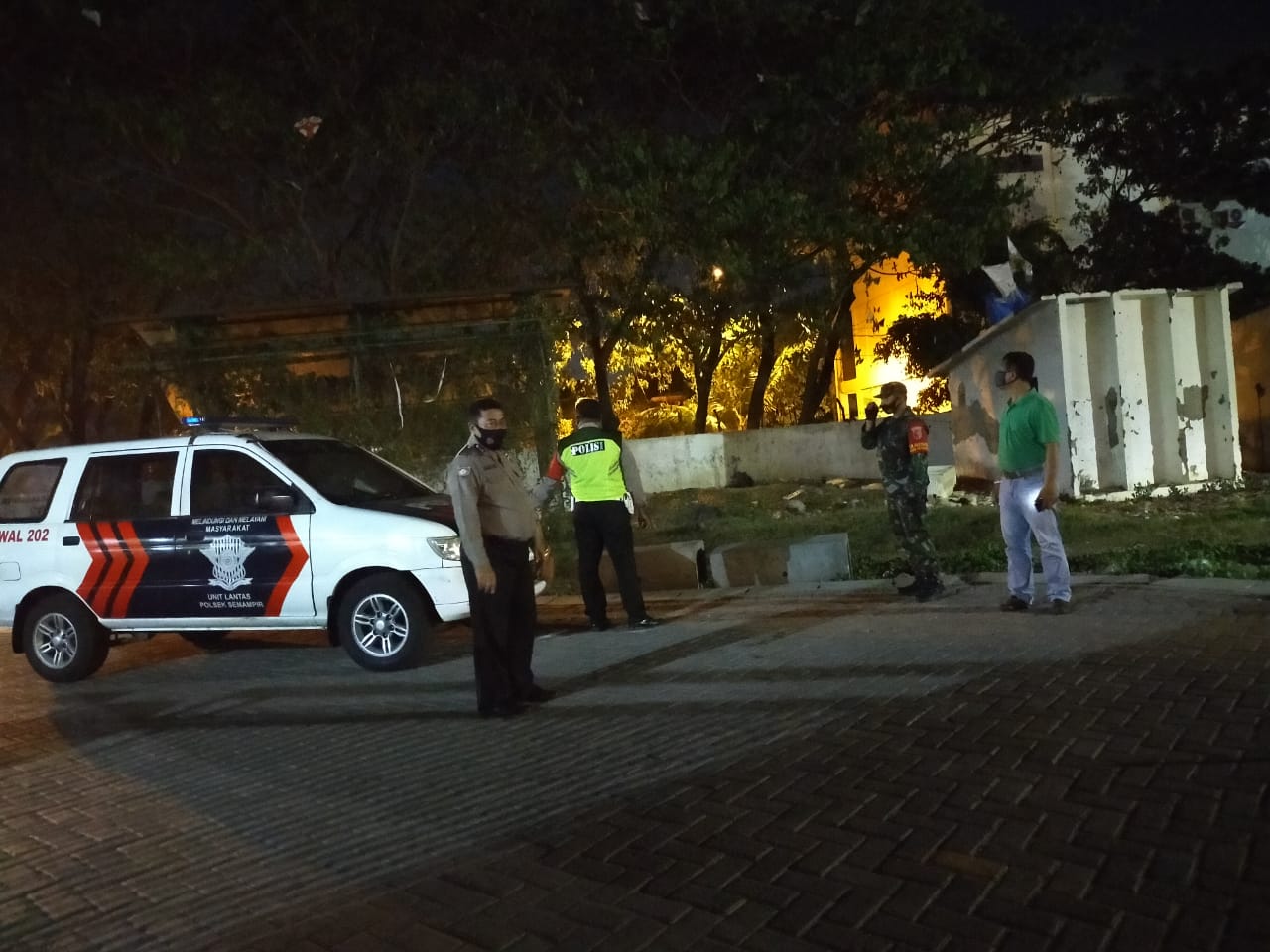 Polsek Semampir Gelar Patroli Malam Bersama Koramil, Antisipasi Kriminalitas & Tawuran