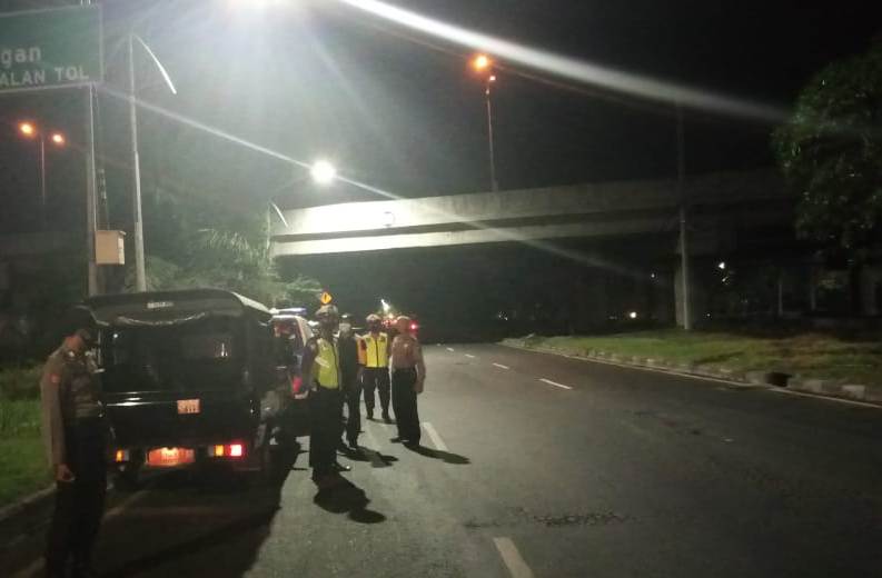 Ciptakan Rasa Aman, Polsek Asemrowo Lakukan Patroli Mobile