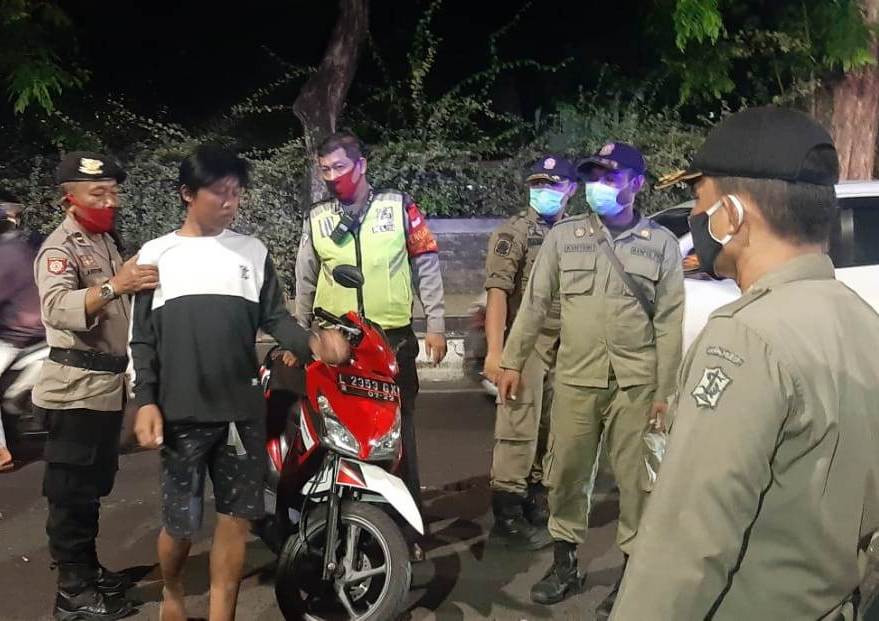 Polsek Semampir Gencar Lakukan Operasi Penertiban Masker, Tekan Penyebaran Virus Corona