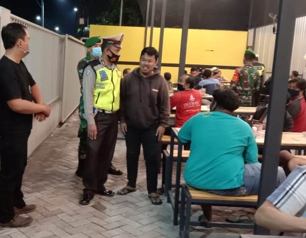 Polsek Krembangan Gelar Operasi Penertiban Masker, Tekan Penyebaran Covid-19