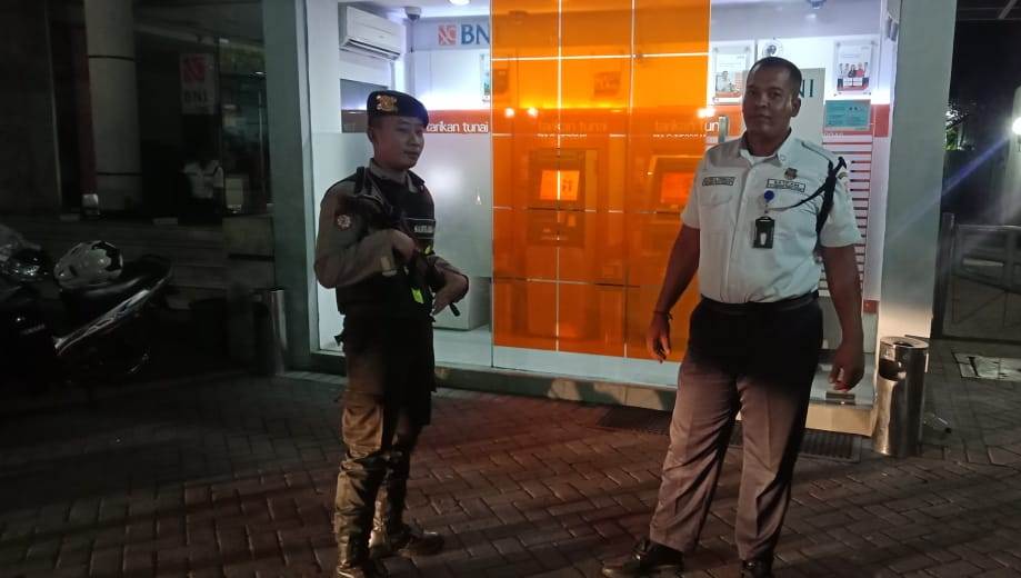 Gelar Patroli Malam, Satsabhara Polres Tanjung Perak Pastikan Keamanan Wilayah