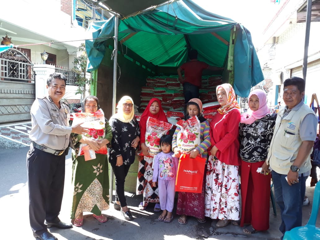 Pengamanan Penyerahan Bantuan Beras Berlangsung Lancar