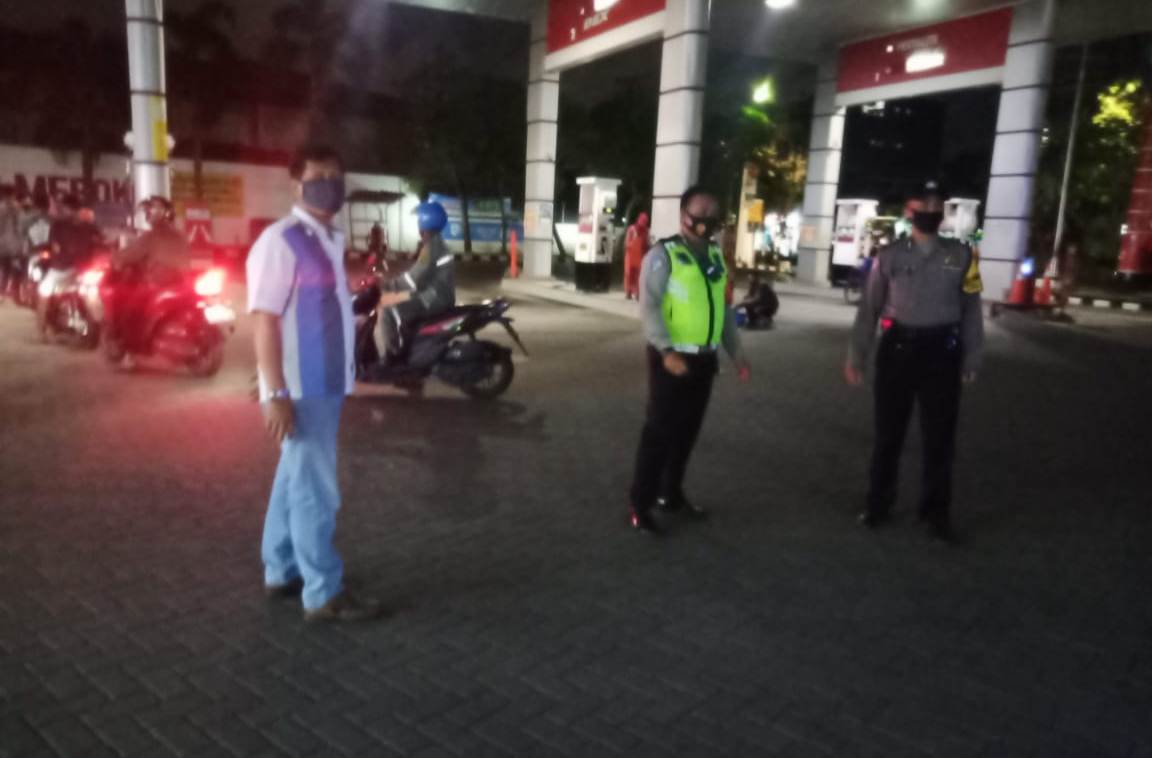 Antisipasi Kerawanan di SPBU, Polsek Semampir Lakukan Patroli Malam