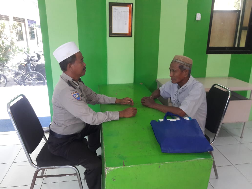 Rangkul Tomas, Polsek Kenjeran Bertekad Wujudkan Pemilu Damai