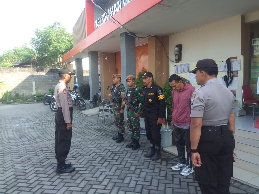 Polsek Asemrowo Terus Jaga Keamanan Barang Inventaris Sisa Pemilu di PPK