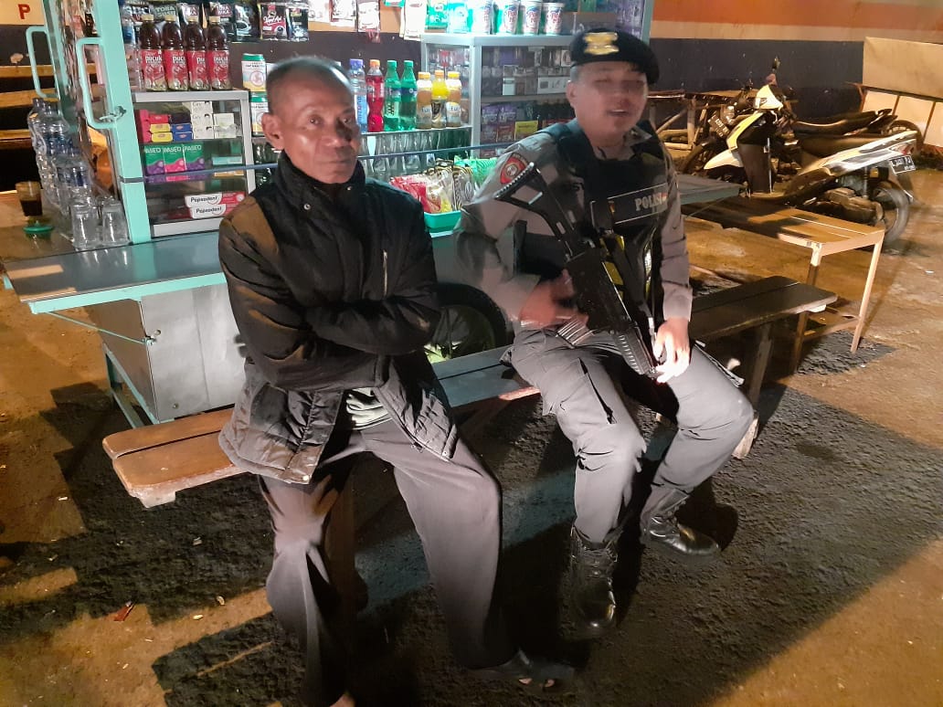 Patroli di Pemukiman, Satsabhara Polres Tanjung Perak Beri Jaminan Rasa Aman Kepada Masyarakat