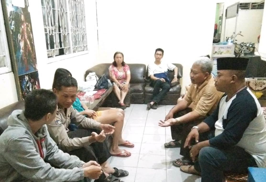 Babinkamtibmas Takal Kedinding Selesaikan Masalah KDRT Lewat Jalan Damai