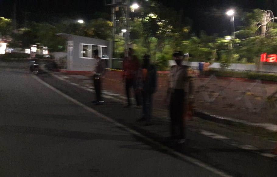 Polsek Kenjeran Lakukan Patroli Malam, Antisipasi 3C di Taman Suroboyo