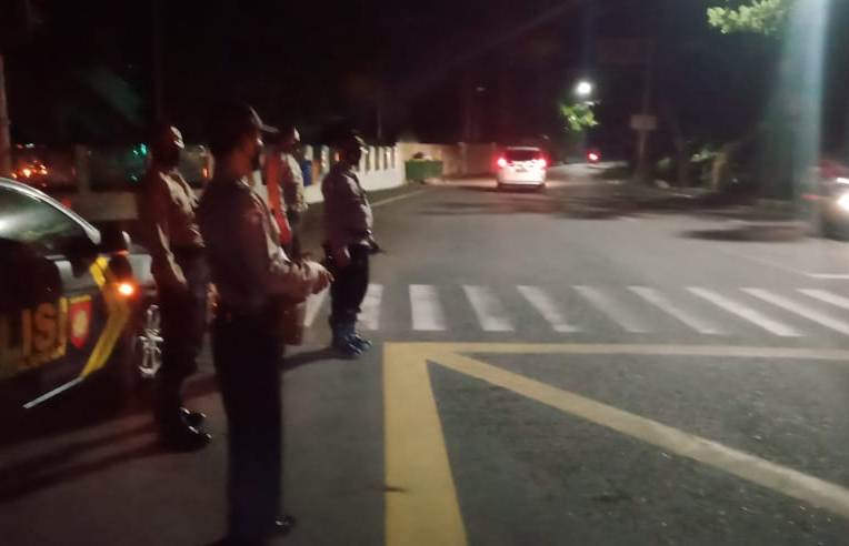 Gelar Patroli Mobile di Malam Hari, Polsek Kenjeran Ciptakan Rasa Aman