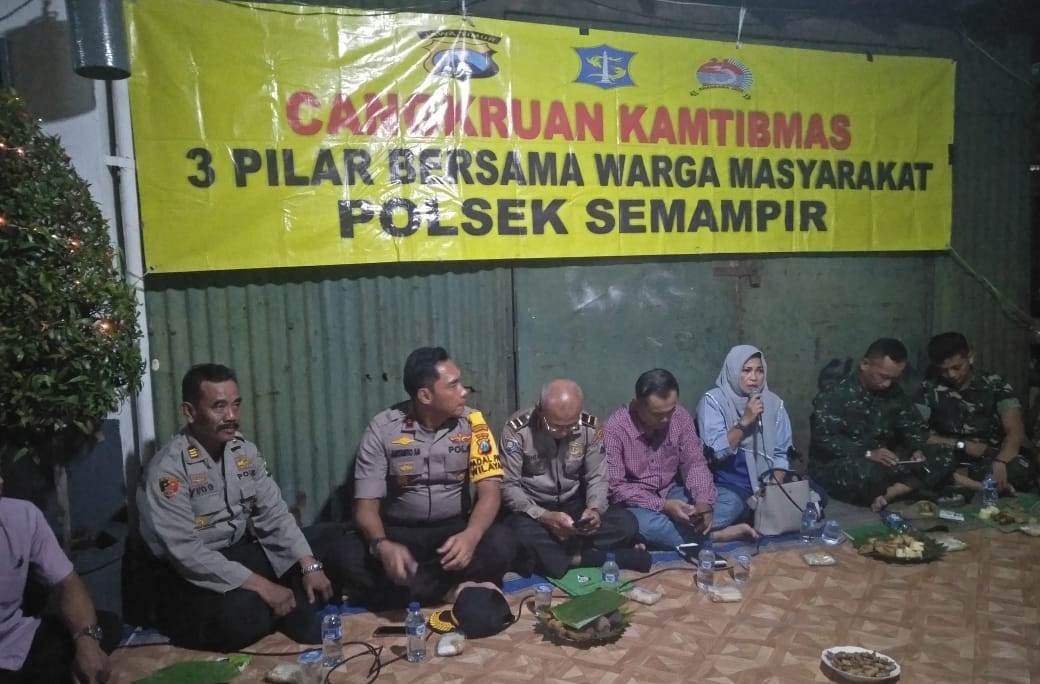 Bahas Berbagai Persoalan Kemasyarakatan, Melalui Cangkrukan Kamtibmas