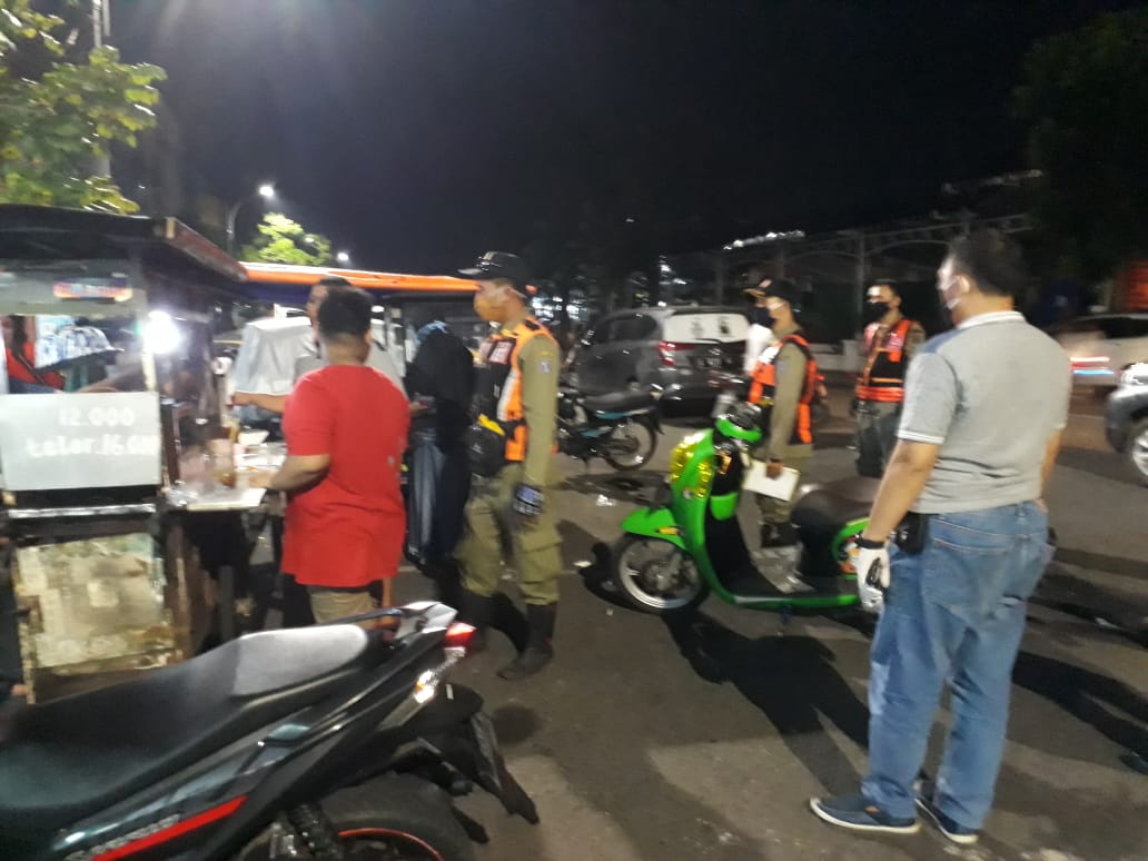 Polres Tanjung Perak Gencar Lakukan Patroli Skala Besar, Tekan Pelanggaran PSBB