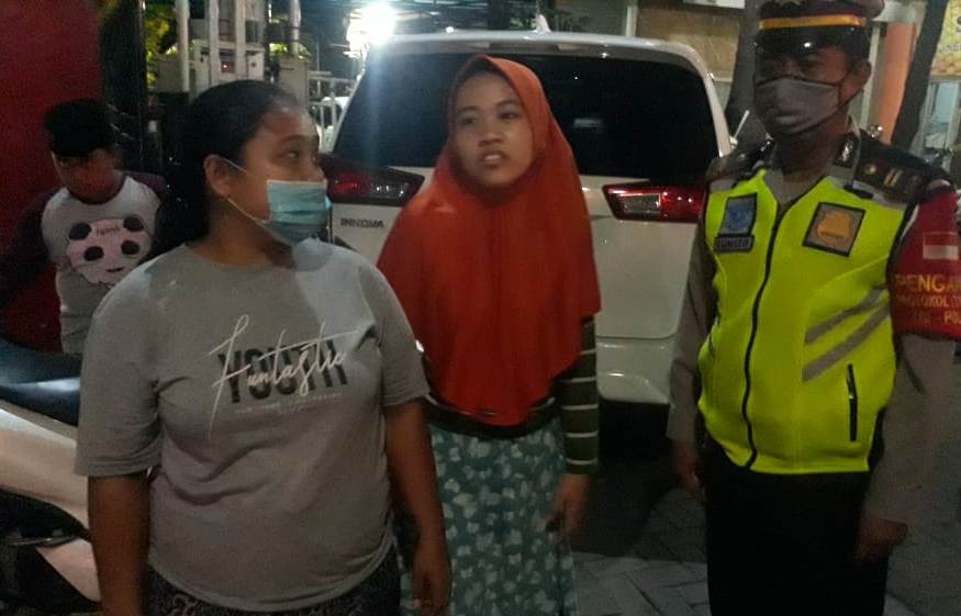 Polsek Asemrowo Terus Lakukan Operasi Penertiban Masker, Implementasikan Inpres Nomor 6 Tahun 2020