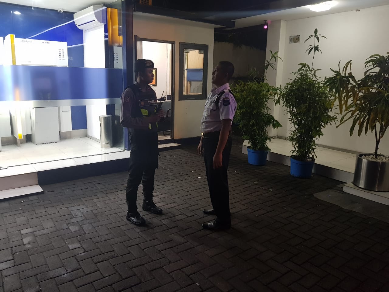 Satsabhara Polres Tanjung Perak Gelar Patroli Perbankan Antisipasi 3C