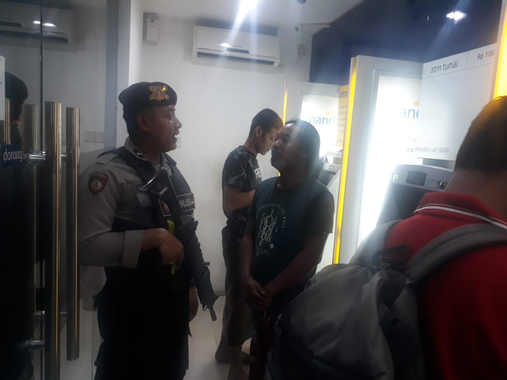 Satsabhara Polres Tanjung Perak Antisipasi 3C Lewat Patroli Malam