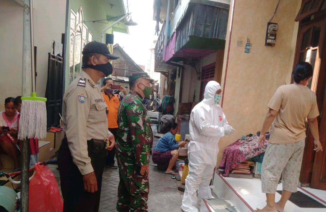 Babinkamtibmas Perak Timur Kawal Pelaksanaan Rapid Test
