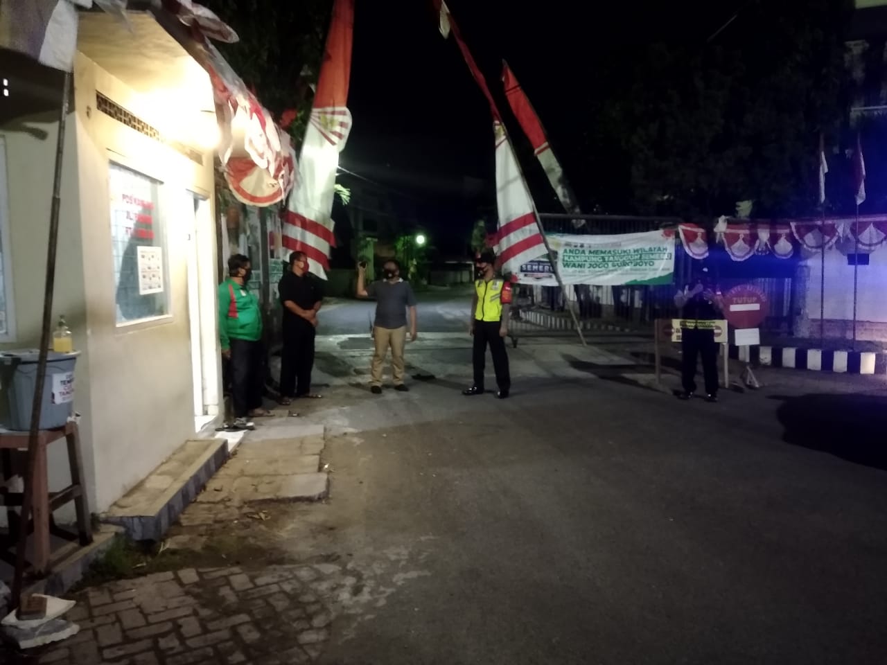 Polsek Pabean Cantikan Lakukan Paroli Malam  di Pemukiman Kampung Tangguh