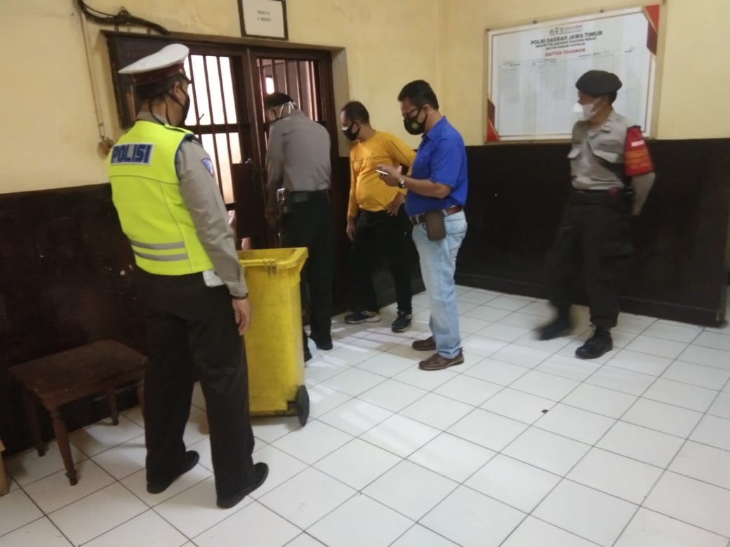 Antisipasi Tahanan Sakit, Polsek Pabean Cantikan Laksanakan Pengecekan Rutin Pagi & Malam