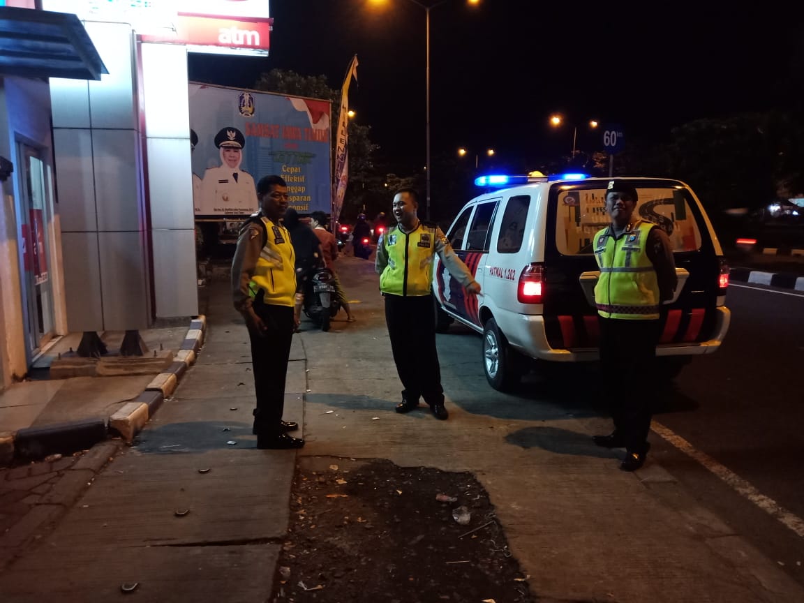 Beri Jaminan Rasa Aman, Polsek Kenjeran Rutin Lakukan Patroli Malam