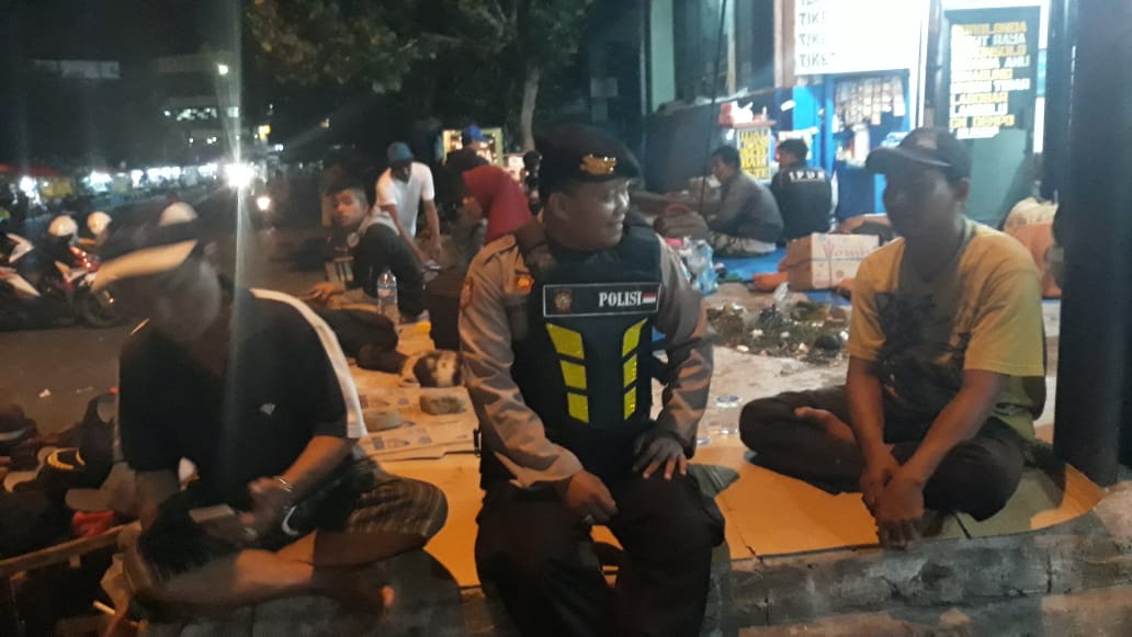 Satsabhara Polres Tanjung Perak Gelar Patroli Rutin di Terminal Ujung, Antisipasi Kriminalitas 3C