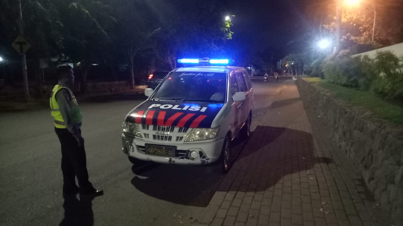 Ciptakan Rasa Aman di Masyarakat Lewat Patroli Pemukiman