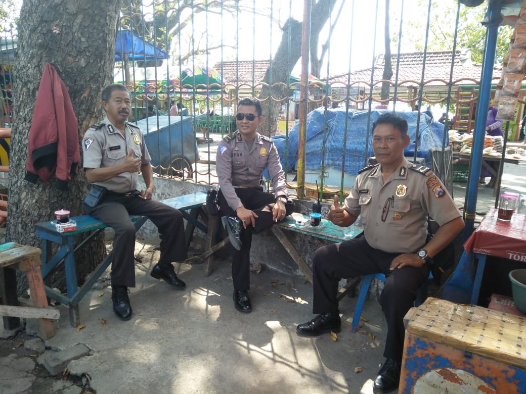 Antisipasi Kriminalitas, Polsek Kenjeran PAM Pengunjung Pantai Ria