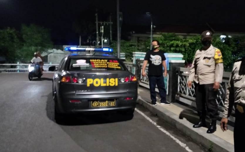 Polsek Kenjeran Lakukan Patroli Mobile Antisipasi Tawuran & Balap Liar