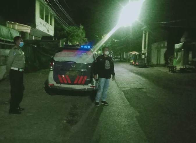 Polsek Kenjeran Gelar Patroli Mobile Untuk Jaga Keamanan Wilayah di Malam Hari