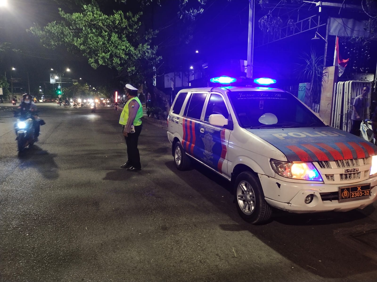 Polsek Krembangan Gelar Patroli Mobile di Malam Hari, Waspada 3C & Balap Liar