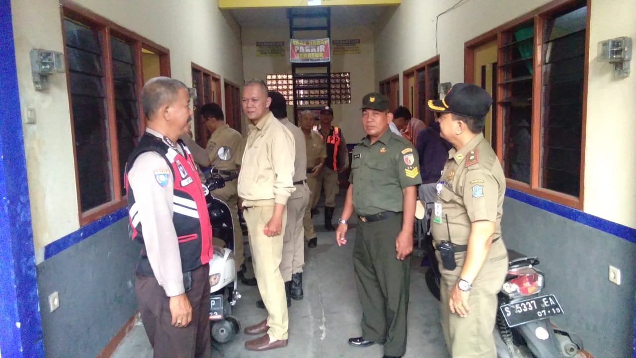 Polsek Kenjeran Bersama Instansi Samping Laksanakan Operasi Yustisi