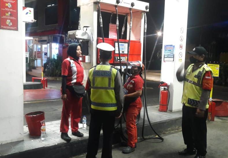 Polsek Pabean Cantikan Laksanakan Patroli Malam, Ciptakan Rasa Aman Pada Masyarakat