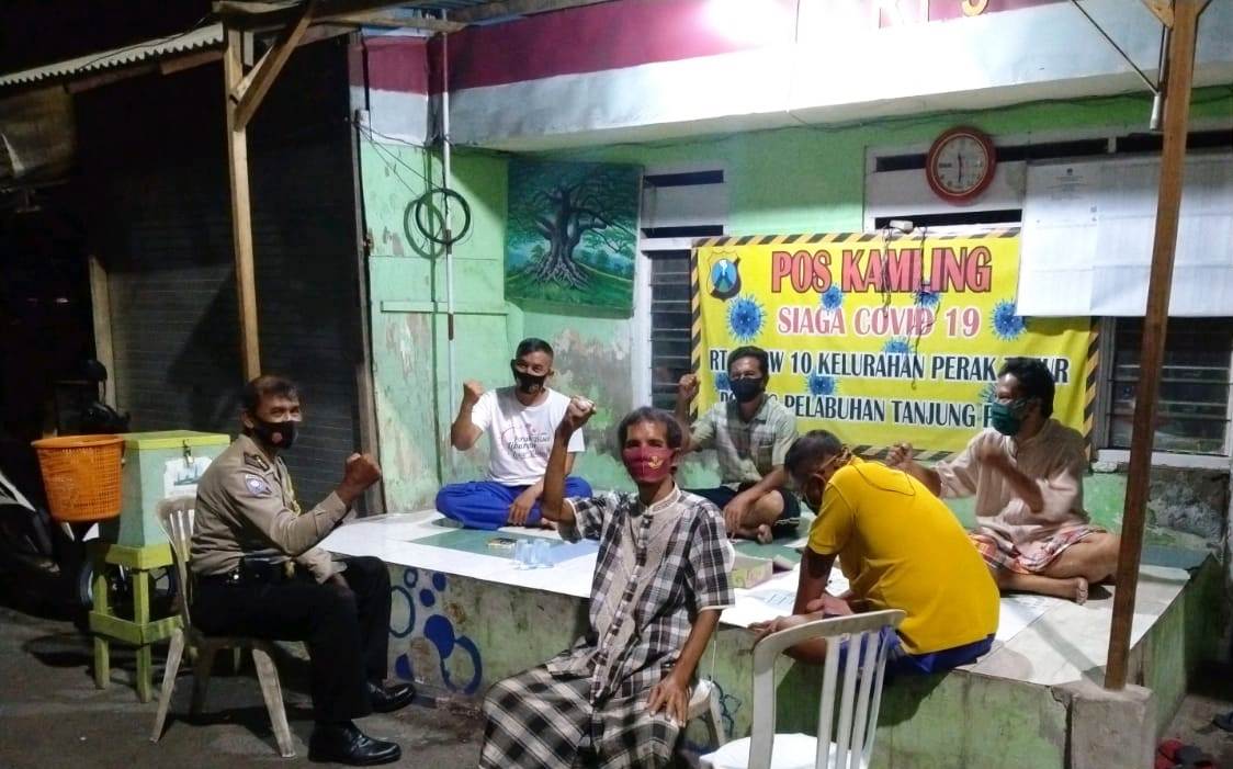 Babinkamtibmas Perak Timur Sambang Kampung Tangguh, Pantau Penerapan Protokol Kesehatan