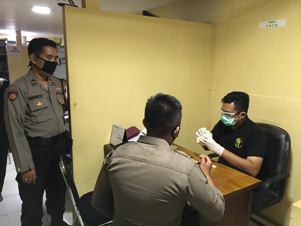 Urkes Polres Tanjung Perak Laksanakan Rapid Test Untuk Anggota Raimas