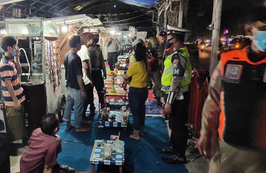 Polres Tanjung Perak Gelar Patroli Skala Besar & Penertiban Masker
