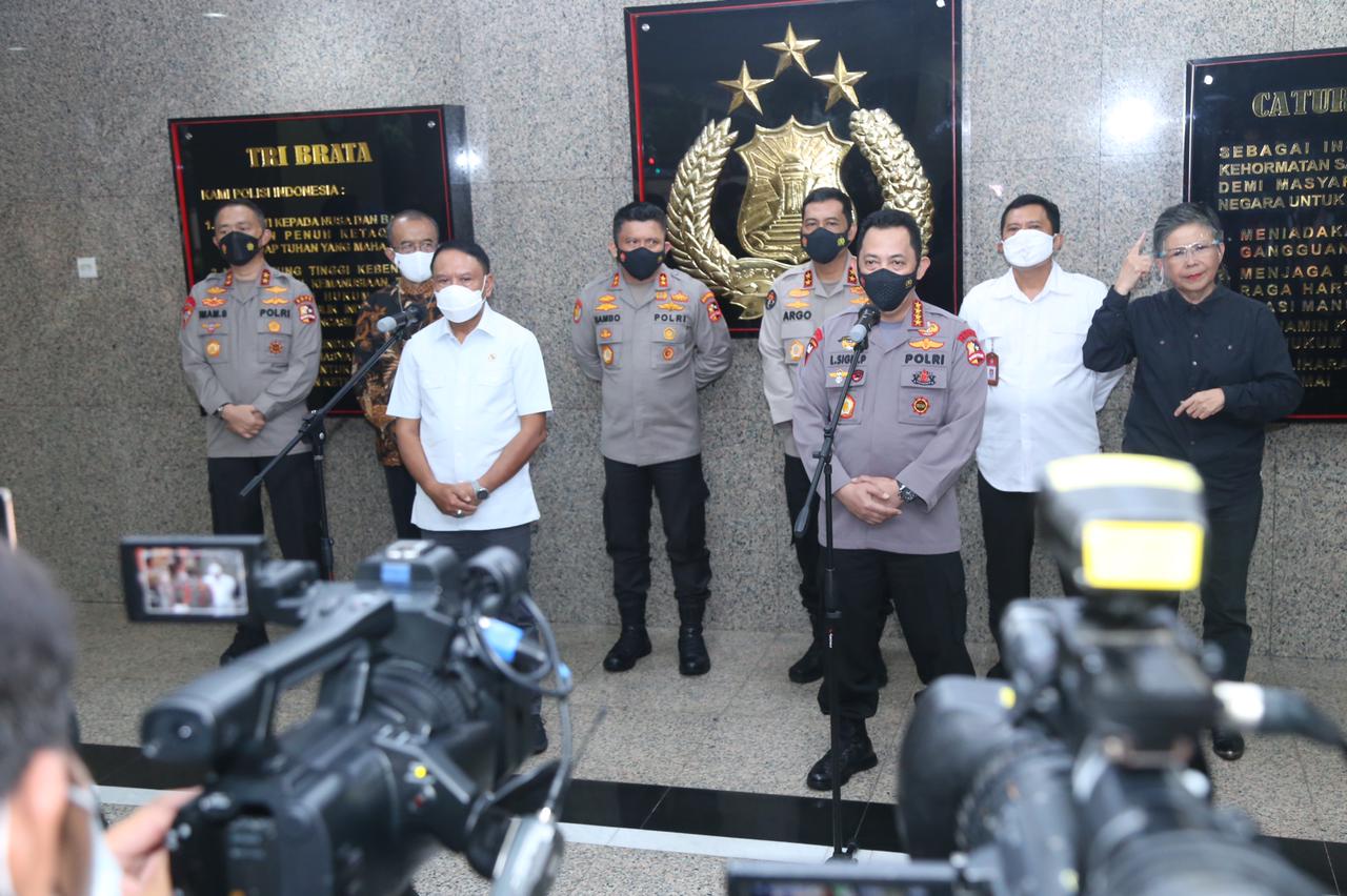 Kompetisi Sepak Bola Diijinkan,  Kapolri Ingatkan Komitmen Penegakan Prokes