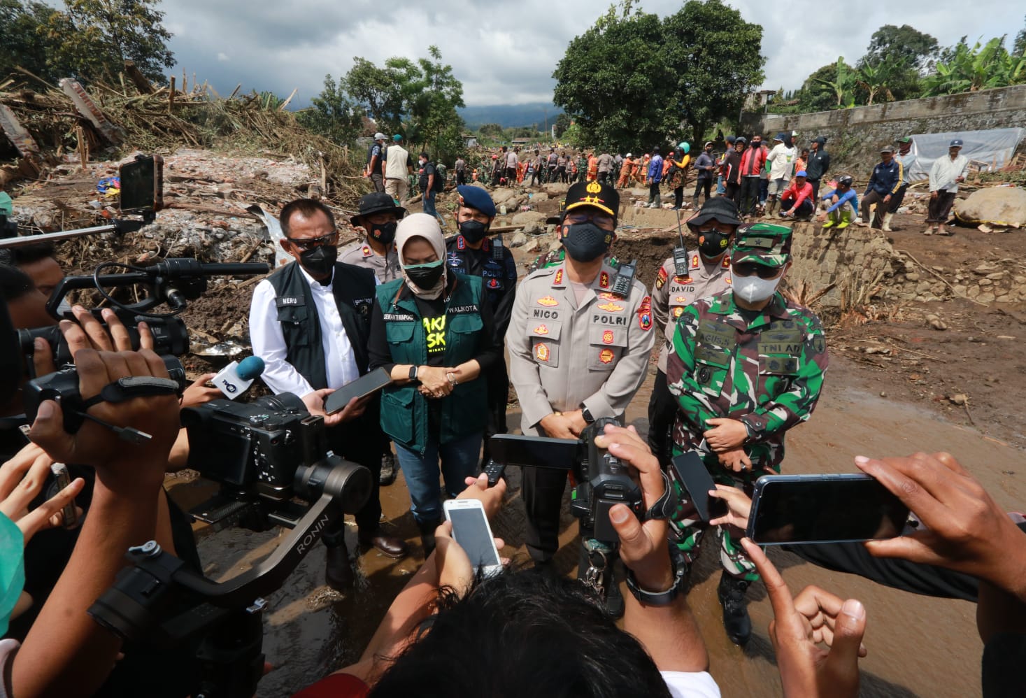 Forkopimda Jatim Bentuk Satgas dari Berbagai Unsur Dalam Penanganan Bencana Banjir Bandang di Batu