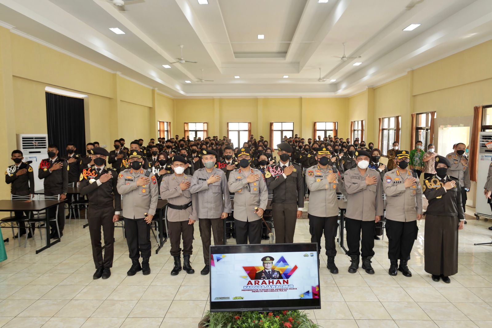Sinergitas Pemprov Jatim dengan Polda Jatim wujudkan SMAN 2 Taruna Bhayangkara